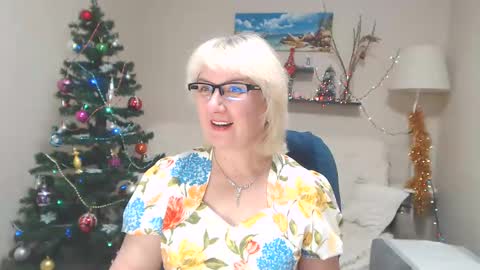 Leila Kinky online show from 11, 1, 2025