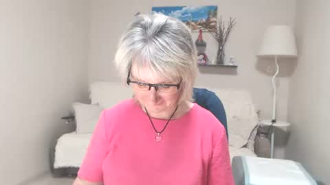 Snapshot of leilamays chatting on 29, 6, 2026 Leila Kinky online show from 29, 6, 2026