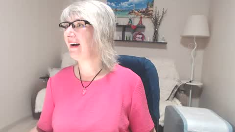 Snapshot of leilamays chatting on 9, 7, 2026 Leila Kinky online show from 9, 7, 2026