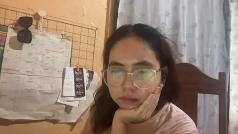 Snapshot of lekishaparran chatting on 15, 5, 2026 Kira online show from 15, 5, 2026