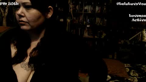 Snapshot of leluluvsyou chatting on 5, 1, 2025 Lelu Fallas online show from 5, 1, 2025