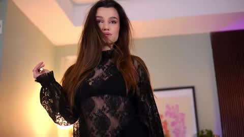 Lena Laurent online show from 17, 3, 2026