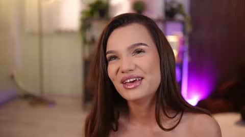 Lena Laurent online show from 12, 6, 2026