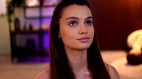 Snapshot of lena_laurent chatting on 27, 6, 2026 Lena Laurent online show from 27, 6, 2026