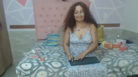 lena_lawson online show from 12, 12, 2024