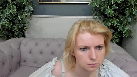 Snapshot of lena_paulles chatting on 11, 12, 2024 Lena online show from 11, 12, 2024