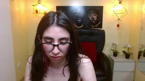 Lena online show from 28, 2, 2025