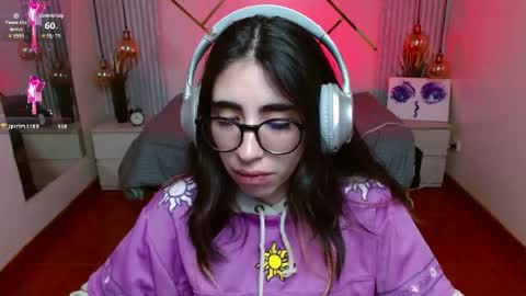 Snapshot of lena_roses chatting on 17, 4, 2026 Lena online show from 17, 4, 2026