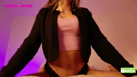 lenajane_xx online show from 17, 1, 2025