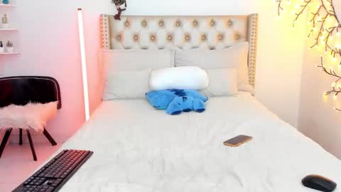 Lena  online show from 9, 3, 2026