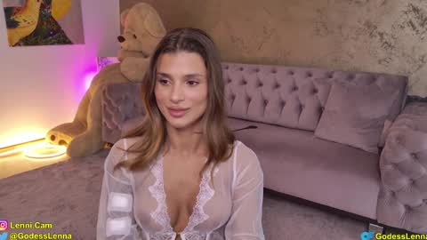 Snapshot of lenna_godess chatting on 9, 10, 2025 Lenna Goddess online show from 9, 10, 2025