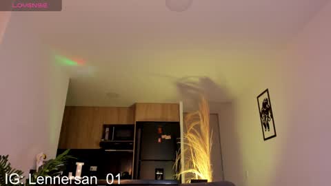 Lenner INDEPENDENT MODEL online show from 23, 2, 2025