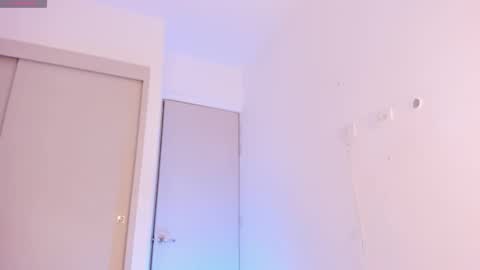 Lenner INDEPENDENT MODEL online show from 3, 12, 2025