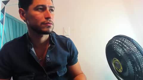 Snapshot of leo_carter1 chatting on 2, 3, 2026 leo_carter1 online show from 2, 3, 2026