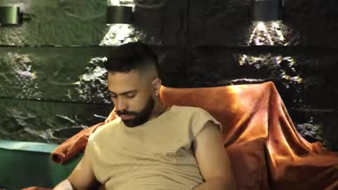 Leo  Diaz online show from 30, 9, 2025