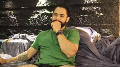 Leo  Diaz online show from 19, 11, 2025