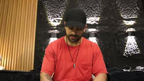 Snapshot of leo_diaz01 chatting on 2, 5, 2026 Leo Diaz online show from 2, 5, 2026