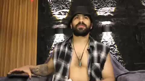 Snapshot of leo_diaz01 chatting on 30, 6, 2026 Leo Diaz online show from 30, 6, 2026