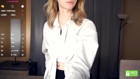 Snapshot of leolakorner chatting on 7, 2, 2026 Hello Im Roxy Im just starting my journey here so lets get acquainted online show from 7, 2, 2026