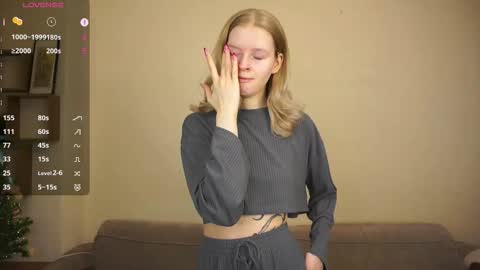 Snapshot of leolakorner chatting on 18, 2, 2026 Hello Im Roxy Im just starting my journey here so lets get acquainted online show from 18, 2, 2026