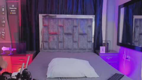 Snapshot of leomonnroe chatting on 18, 4, 2026 leomonnroe online show from 18, 4, 2026