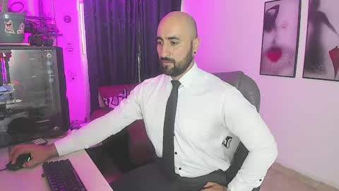 Snapshot of leon_1717 chatting on 11, 1, 2025 Leon online show from 11, 1, 2025