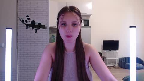 Snapshot of leonaalove chatting on 14, 4, 2026 Leonaalove online show from 14, 4, 2026