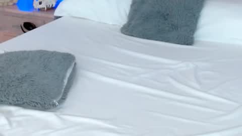 Snapshot of leonacutecam chatting on 23, 10, 2025 LUCY online show from 23, 10, 2025