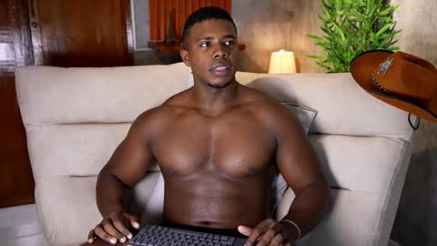 Leandro jones online show from 12, 10, 2025