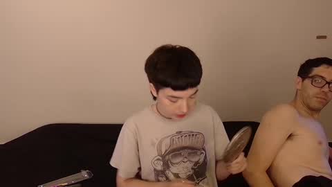 Snapshot of leonel_29 chatting on 28, 10, 2025 Leonel and Lulu online show from 28, 10, 2025