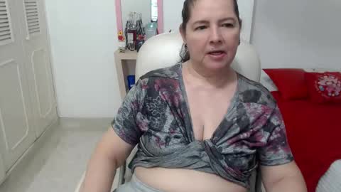 Snapshot of leonela_69 chatting on 8, 6, 2026 leonela online show from 8, 6, 2026