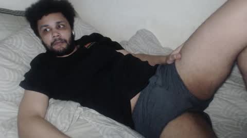 Snapshot of leonevans33 chatting on 1, 2, 2026 LSE online show from 1, 2, 2026