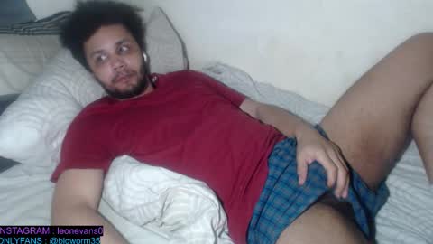 Snapshot of leonevans33 chatting on 12, 2, 2026 LSE online show from 12, 2, 2026