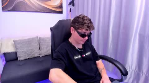 Leo  online show from 4, 12, 2025