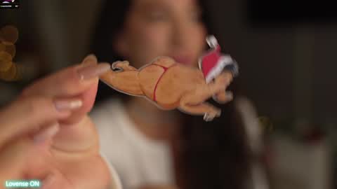 Leora online show from 14, 12, 2024