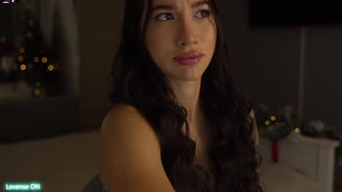 Leora online show from 31, 12, 2024