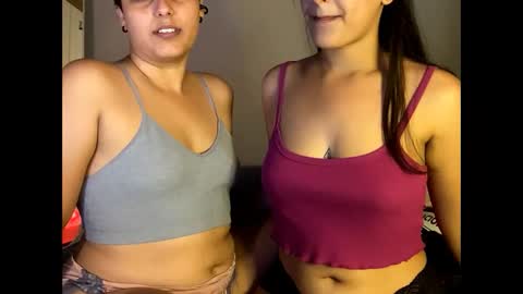 Snapshot of lesbiancouplebrazil2025 chatting on 2, 5, 2026 lesbiancouplebrazil2025 online show from 2, 5, 2026