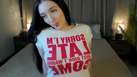 Snapshot of lesley_wins chatting on 21, 11, 2025 Lesley online show from 21, 11, 2025