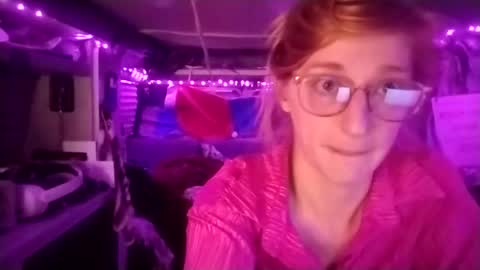 Snapshot of lesleygumgrass chatting on 14, 2, 2025 LesleyGumGrass- The Boring Trans girl online show from 14, 2, 2025