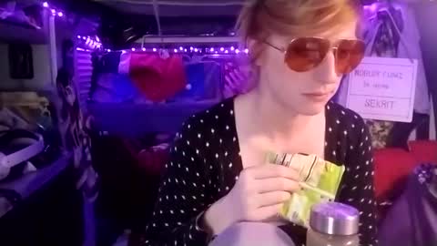 Snapshot of lesleygumgrass chatting on 17, 2, 2025 LesleyGumGrass- The Boring Trans girl online show from 17, 2, 2025