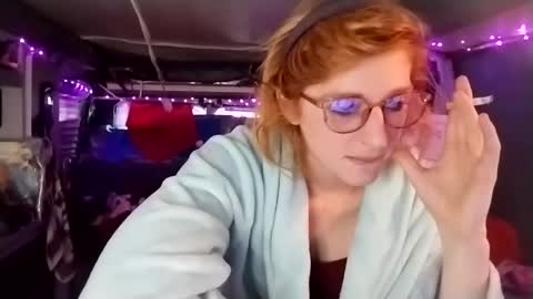 Snapshot of lesleygumgrass chatting on 21, 2, 2025 LesleyGumGrass- The Boring Trans girl online show from 21, 2, 2025