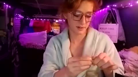 Snapshot of lesleygumgrass chatting on 23, 2, 2025 LesleyGumGrass- The Boring Trans girl online show from 23, 2, 2025