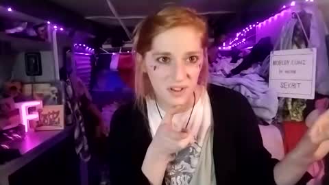 Snapshot of lesleygumgrass chatting on 26, 2, 2025 LesleyGumGrass- The Boring Trans girl online show from 26, 2, 2025