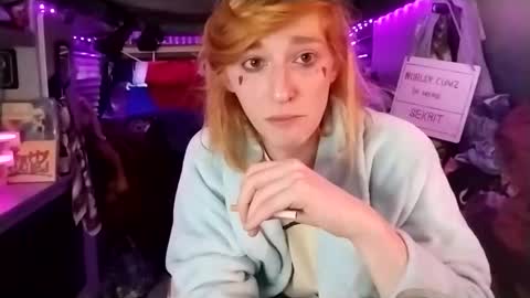 Snapshot of lesleygumgrass chatting on 27, 2, 2025 LesleyGumGrass- The Boring Trans girl online show from 27, 2, 2025
