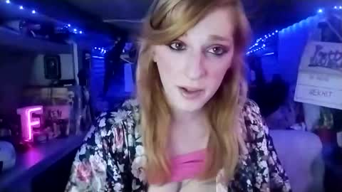 Snapshot of lesleygumgrass chatting on 7, 3, 2025 LesleyGumGrass- The Boring Trans girl online show from 7, 3, 2025