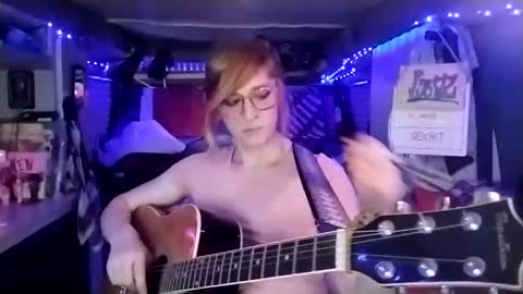 Snapshot of lesleygumgrass chatting on 8, 3, 2025 LesleyGumGrass- The Boring Trans girl online show from 8, 3, 2025