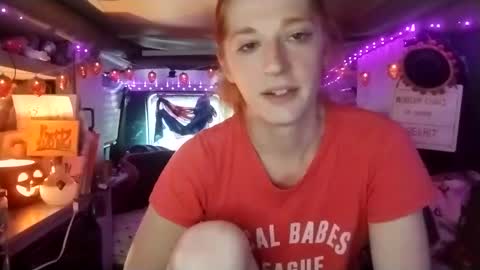Snapshot of lesleygumgrass chatting on 23, 9, 2025 LesleyGumGrass- The Boring Trans girl online show from 23, 9, 2025