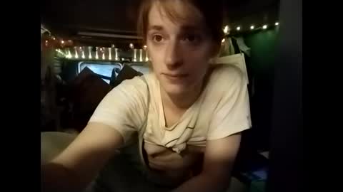 Snapshot of lesleygumgrass chatting on 29, 5, 2026 LesleyGumGrass- The Boring Trans girl online show from 29, 5, 2026