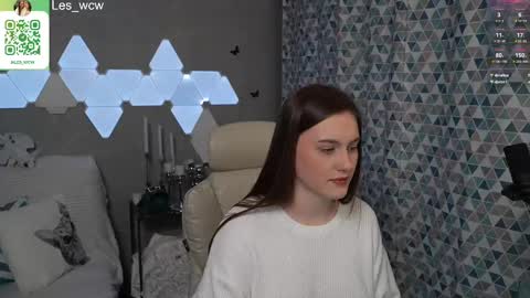 Snapshot of lesliekorfs chatting on 1, 3, 2025 LeslieKorfs online show from 1, 3, 2025