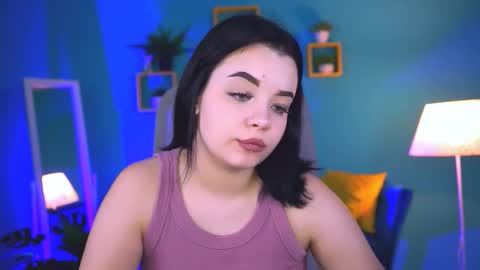 Snapshot of leslierowe chatting on 5, 10, 2025 LeslieRowe online show from 5, 10, 2025